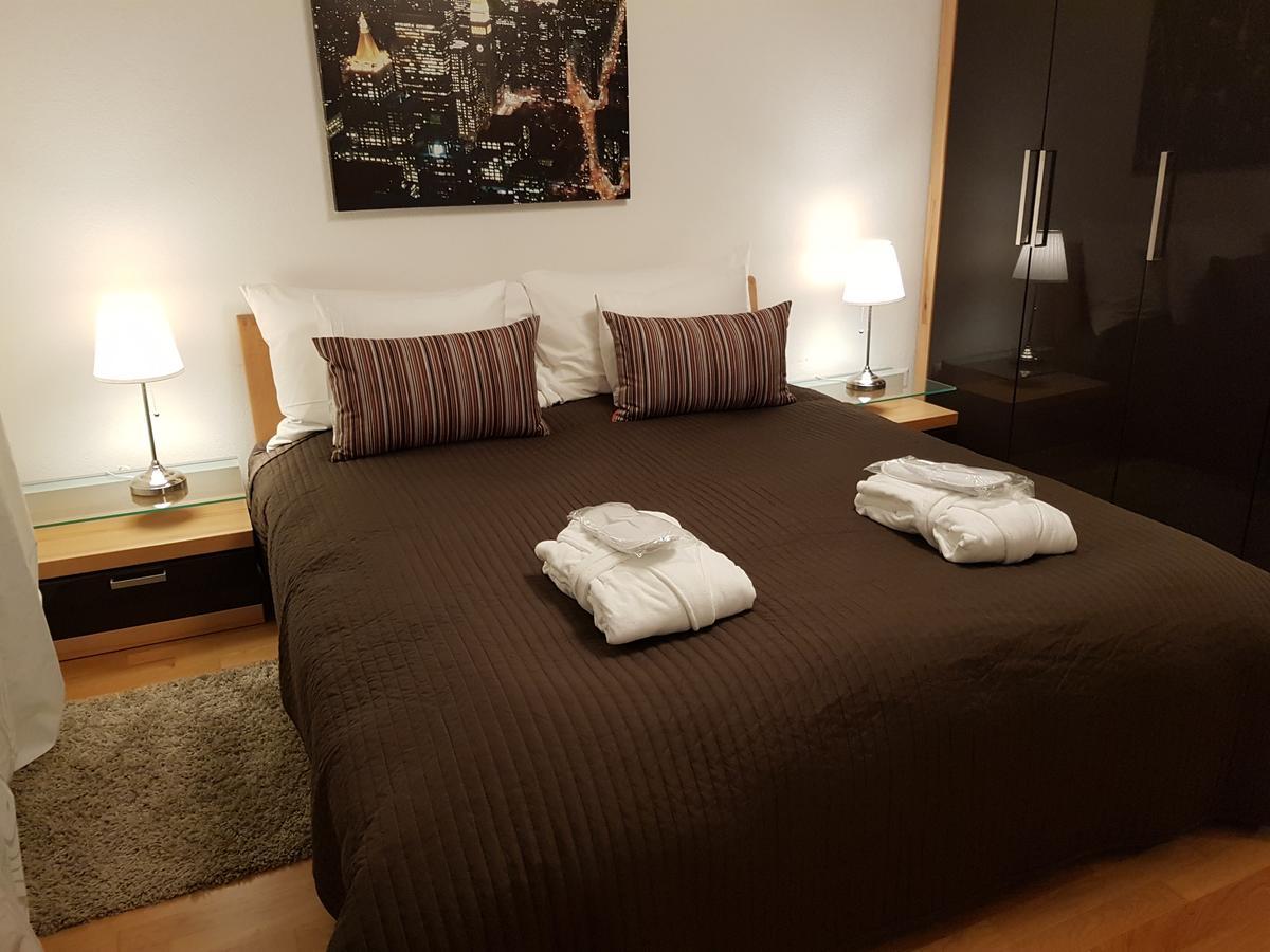 Montreux Lake View Apartments City Centre Luaran gambar