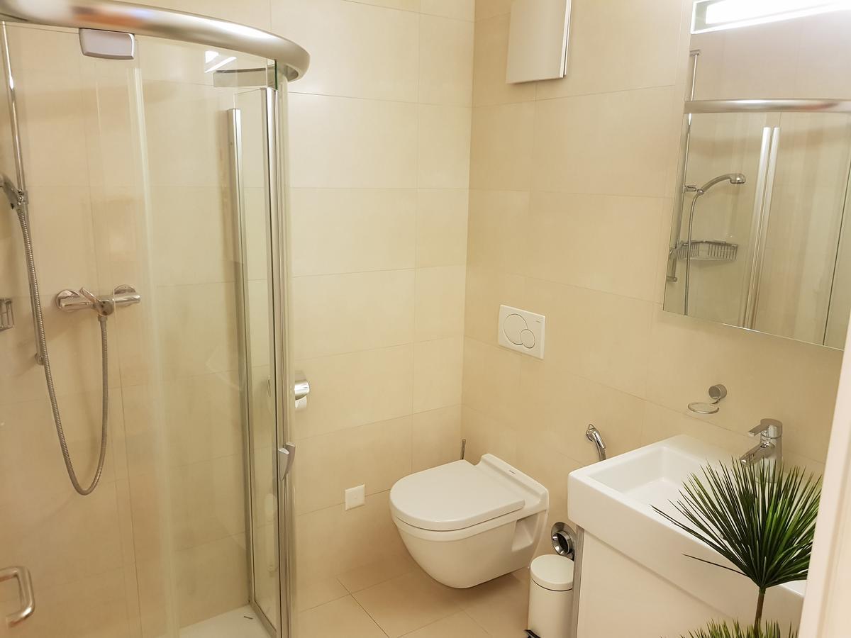 Montreux Lake View Apartments City Centre Luaran gambar